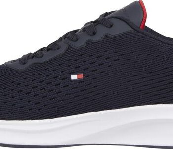 Lightweight Runner Knit Flag
