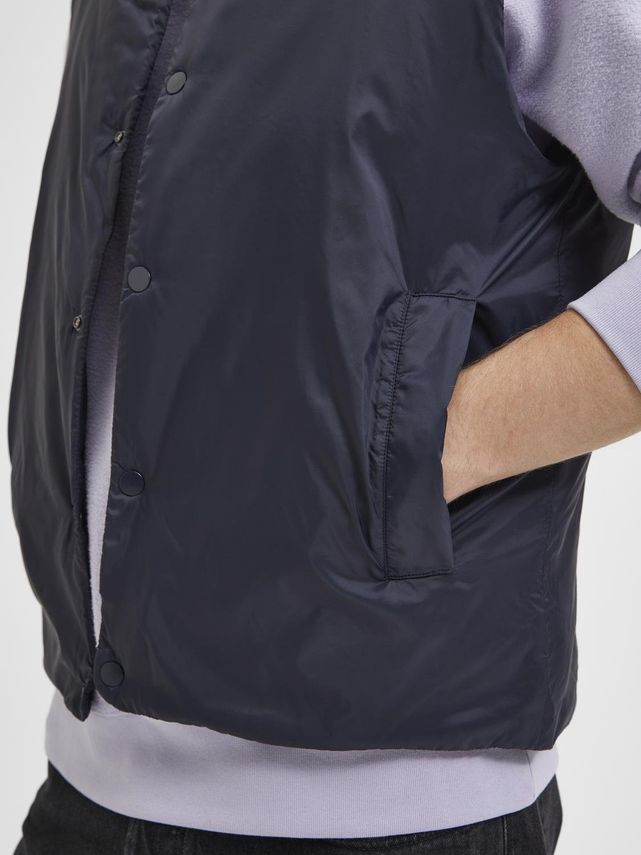 Slhtaka Padded Vest
