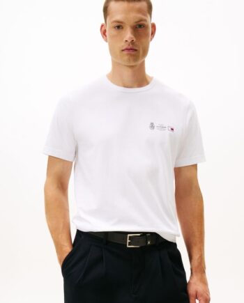 Small Crest Outline Tee