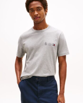Small Crest Outline Tee