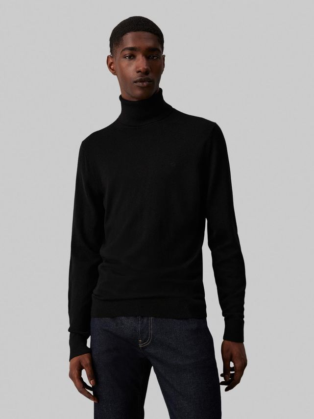 Superior Wool Turtle Neck